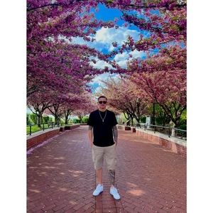 Meet your Posher, Jonathan